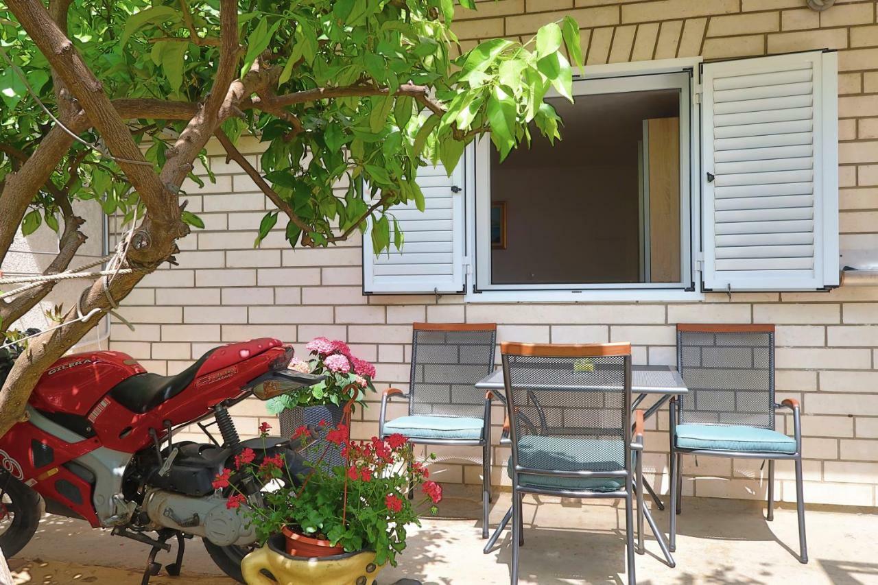 Studio Apartman Mia Stobreč Kültér fotó