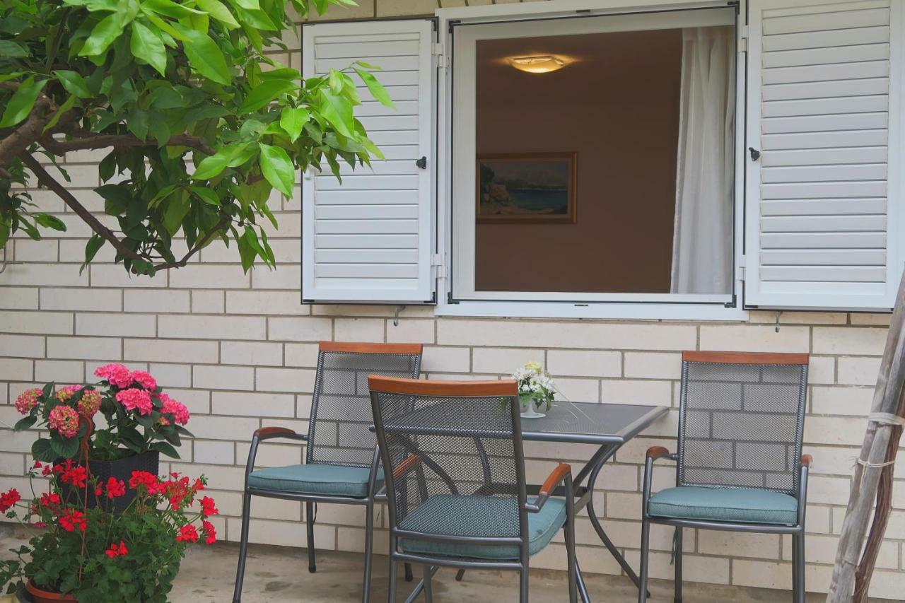 Studio Apartman Mia Stobreč Kültér fotó